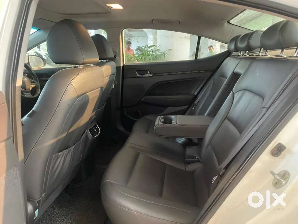 Hyundai Elantra 2016 Petrol Automatic