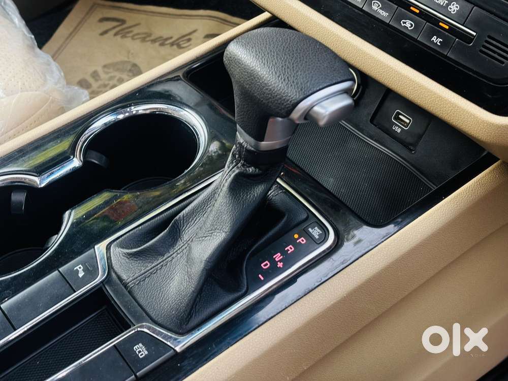 Kia Carnival Prestige, 2020, Diesel