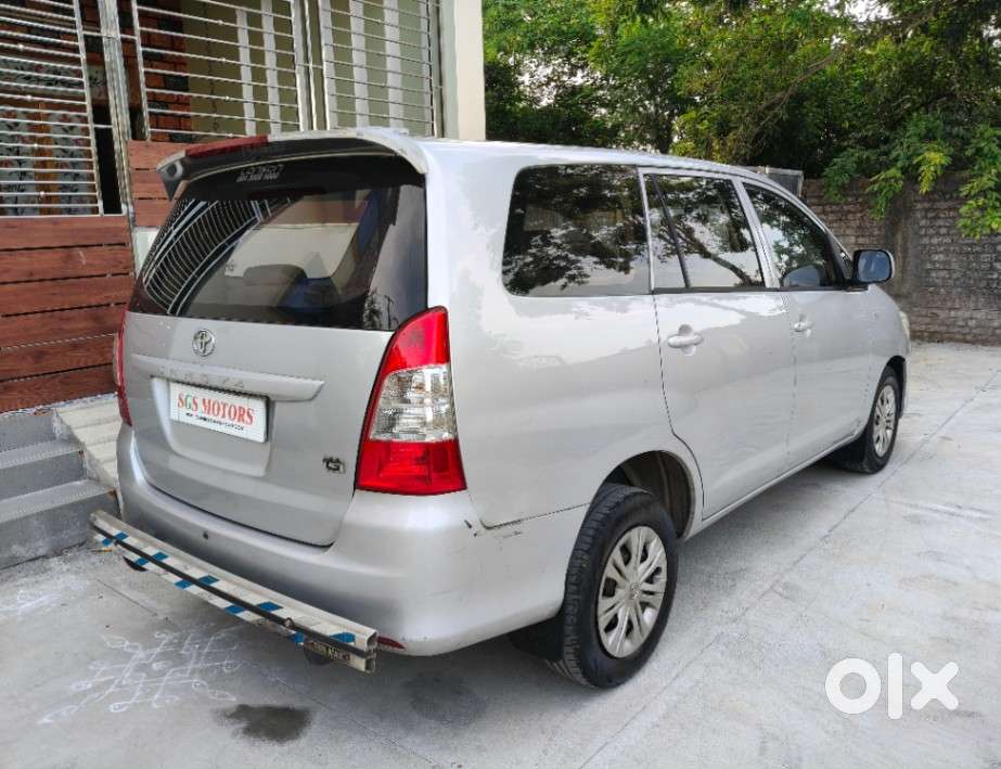 Toyota Innova 2.5 G (diesel) 8 Seater, 2014, Diesel
