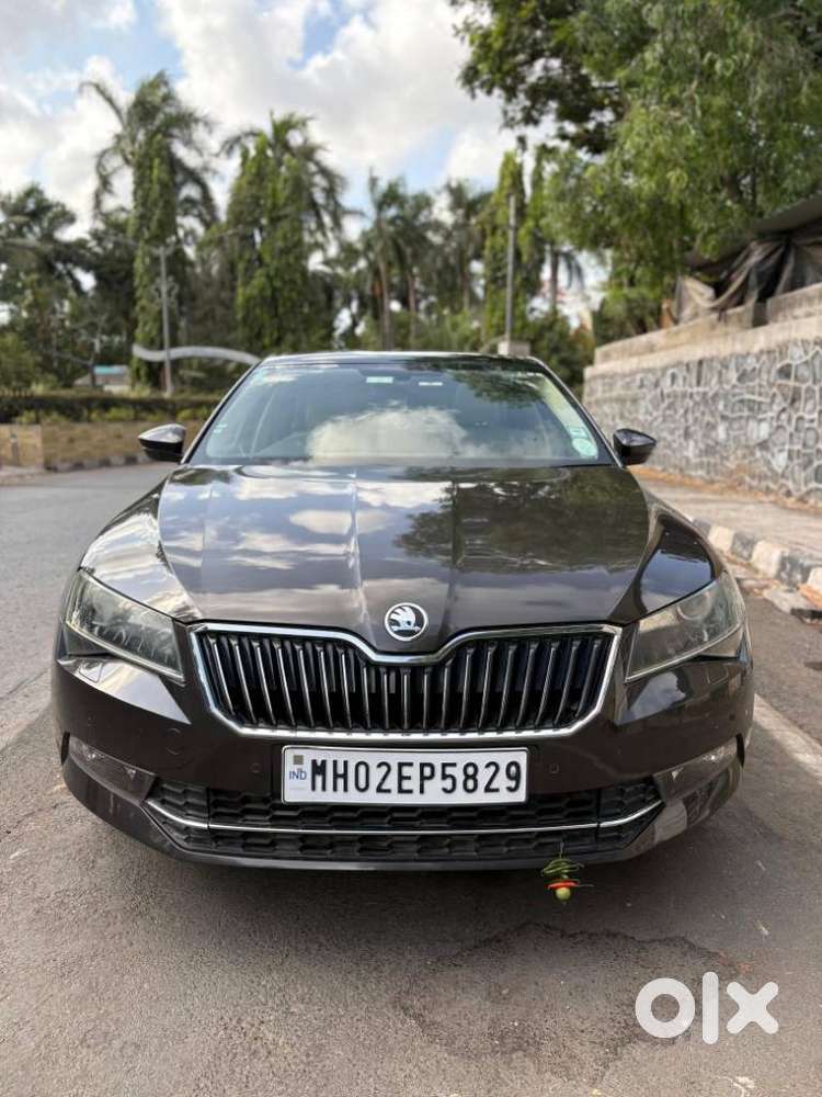 Skoda Superb Style 1.8 Tsi At, 2017, Petrol