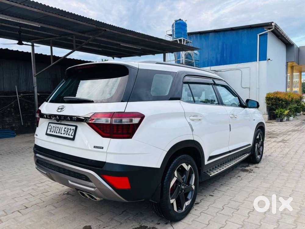 Hyundai Alcazar 2.0 Signature (o) Petrol At 7 Str, 2023, Petrol