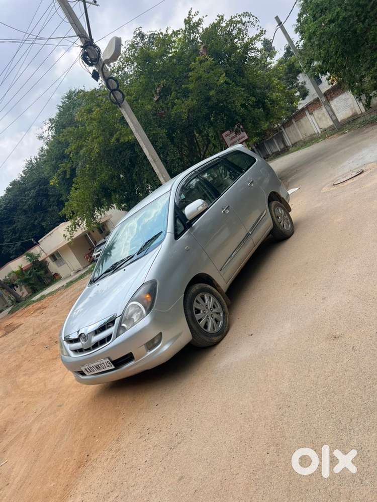 Toyota Innova Diesel 2011