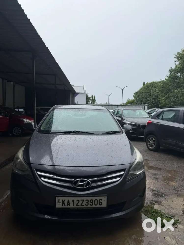 Hyundai Verna 2015