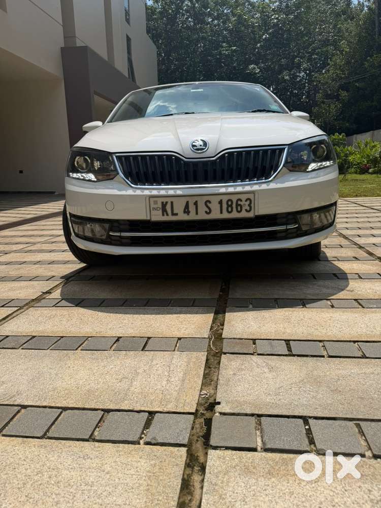Skoda Rapid 2021 Style Petrol