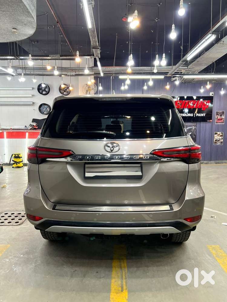 2021 Fortuner Petrol 2.7