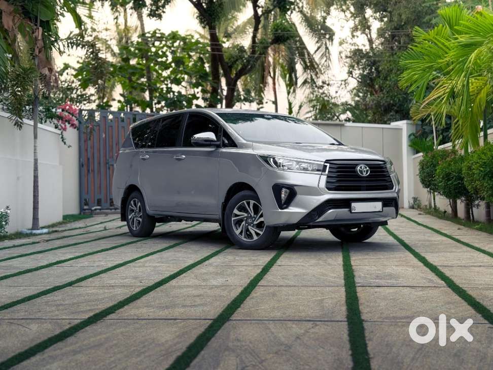 Toyota Innova Crysta [2020-ongoing] 2.4 Gx 7 Str, 2022, Diesel