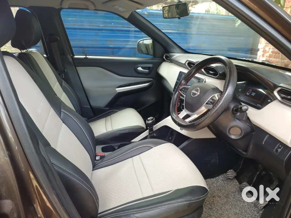 Nissan Magnite 1.0 Xv 2021 Model