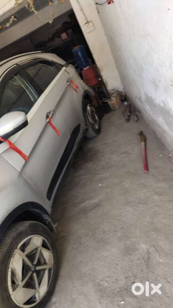 Tata Nexon 1.2 Revotron Xz Plus Dual Tone, 2019, Diesel