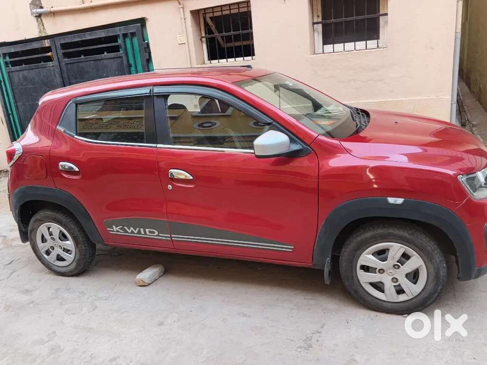 Showroom Condition Vehicle Kwid For Sale
