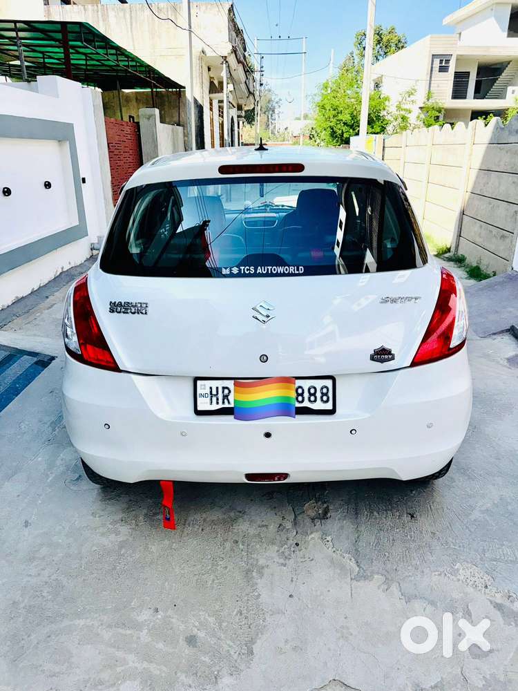 Maruti Suzuki Swift 1.2 Vxi Glory Edition, 2016, Petrol