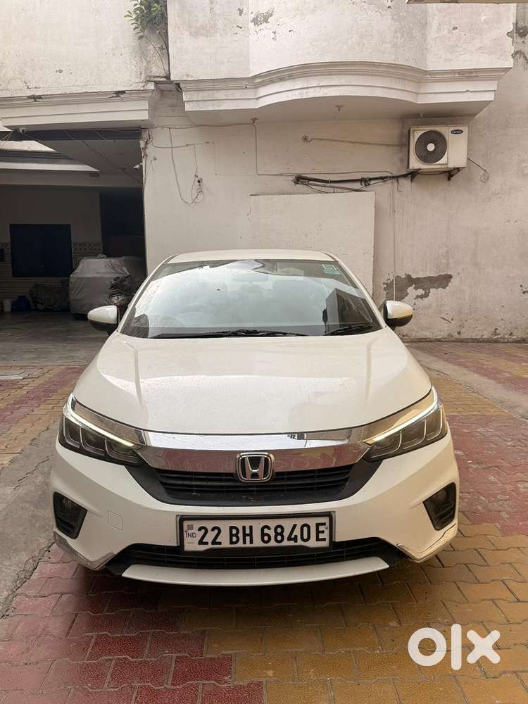 Honda City Zx 2022 Km Driven
