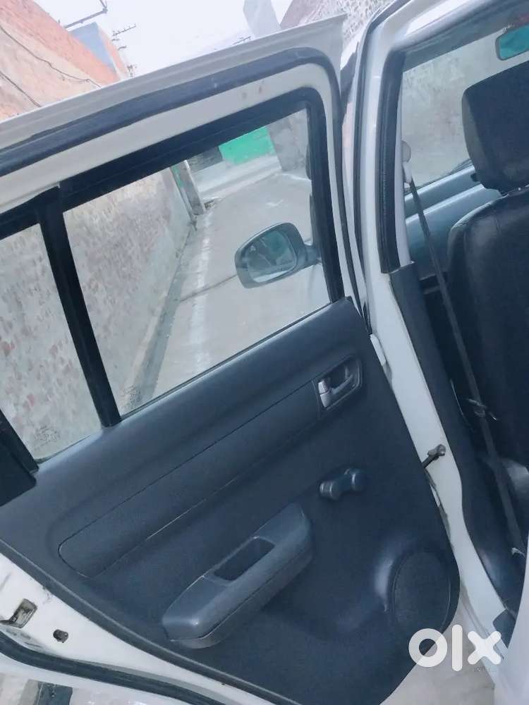 Maruti Suzuki Swift Lxi 2007
