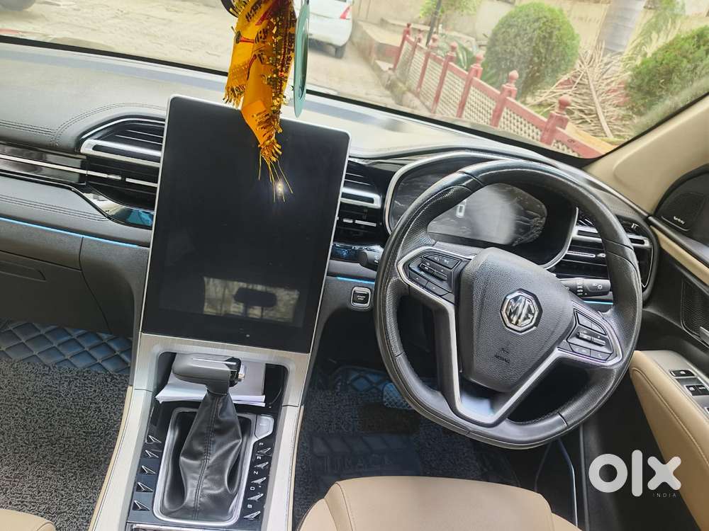 Mg Hector Sharp Pro 1.5 Turbo Cvt Dual Tone, 2023, Petrol