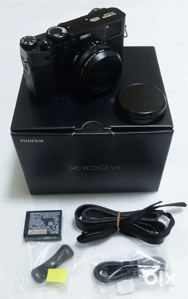 FUJIFILM X100VI Camera Black  pre-used