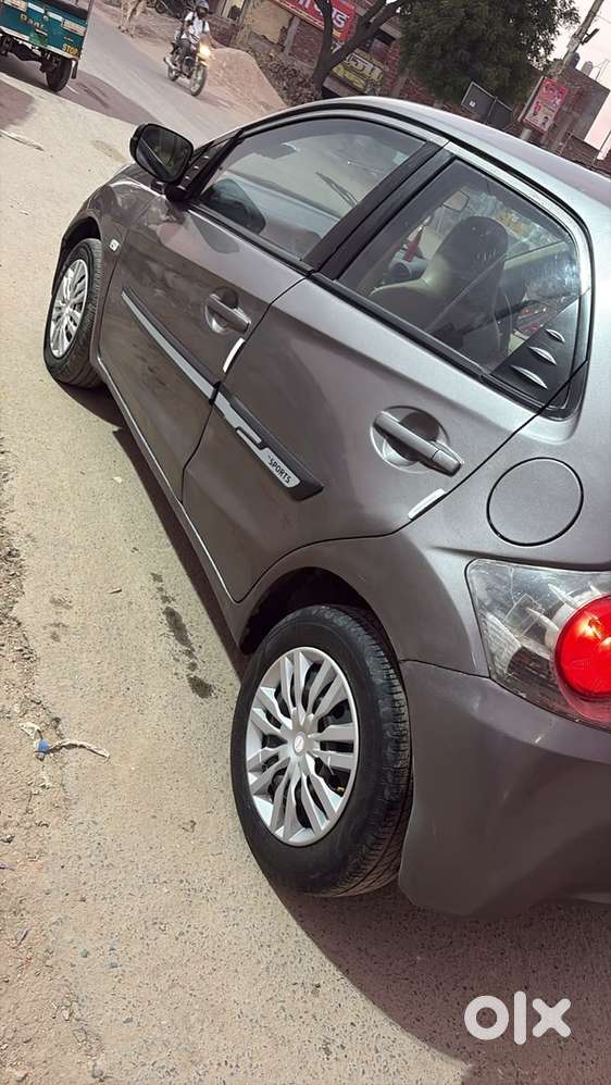 Honda Brio 2016 Petrol Well Maintained