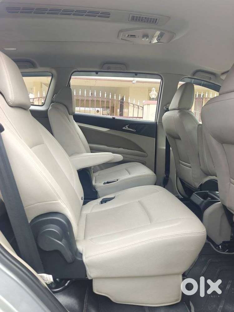 Mahindra Marazzo M8, 2018, Diesel