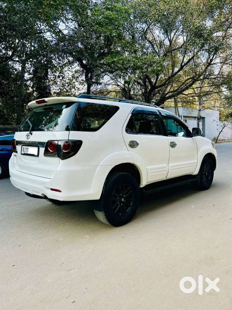 Toyota Fortuner 3.0 4x2 Mt, 2015, Diesel