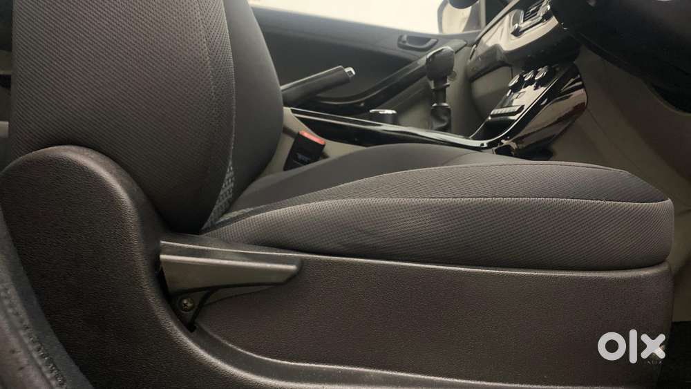Tata Nexon 1.2 Revotron Xm, 2019, Petrol