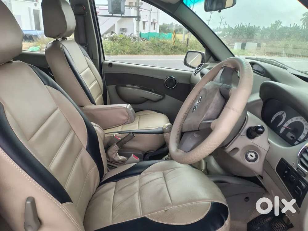 Mahindra Quanto 1.5 C4 2013