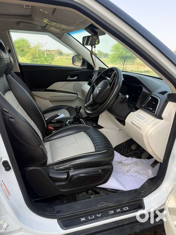 Mahindra Xuv 3xo 2024 Petrol 60222 Km Driven