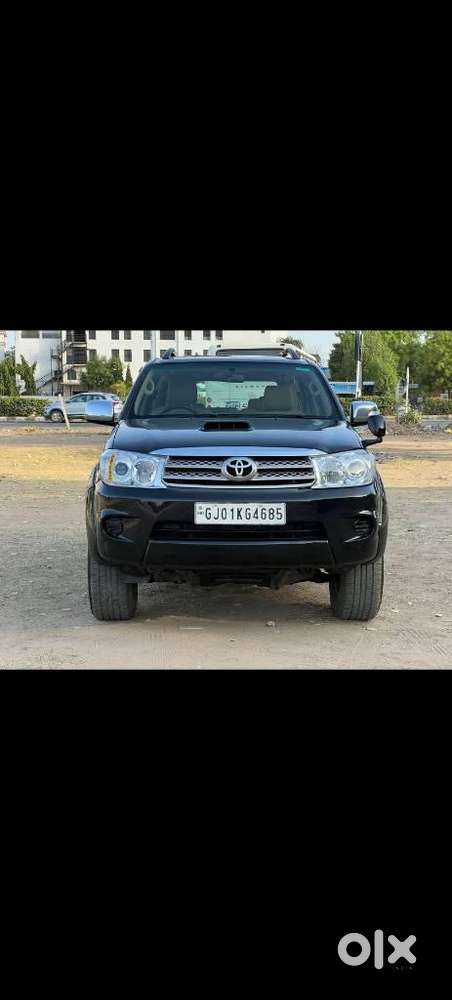 Toyota Fortuner 3.0 4x4 Manual, 2011, Diesel