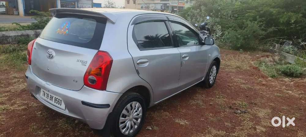 Toyota Etios Liva 2011 Petrol Well Maintained