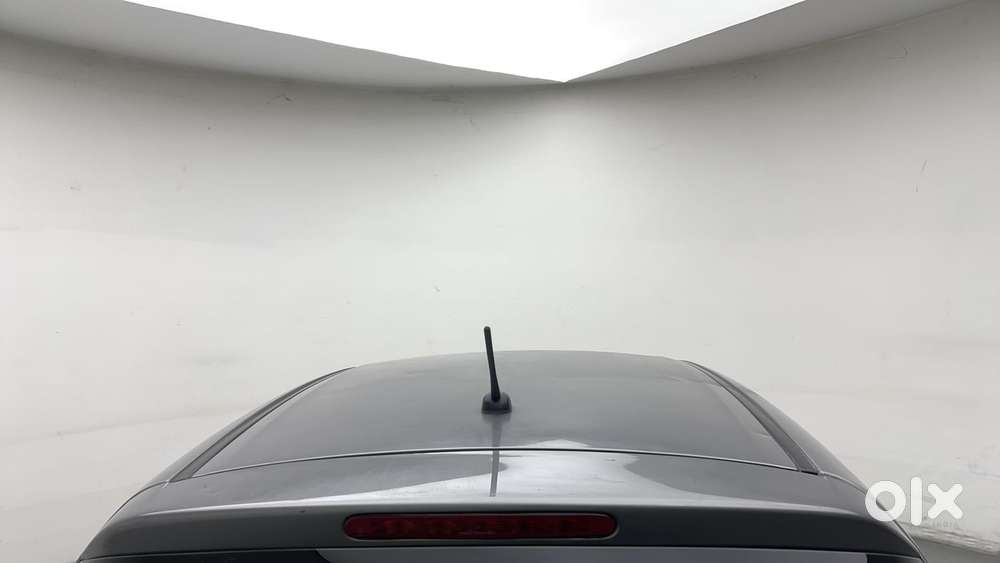 Maruti Suzuki Swift 1.2 Lxi (o), 2017, Petrol