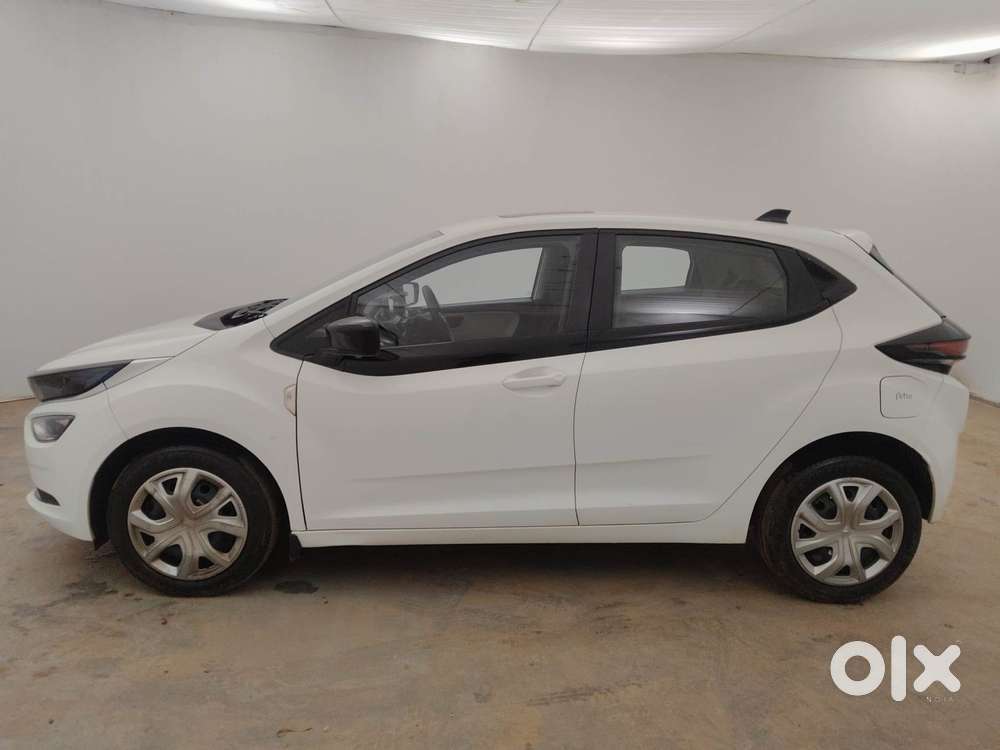 Tata Altroz Xm Plus (s), 2023, Petrol