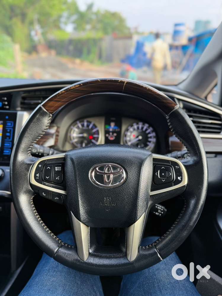 Toyota Innova Crysta 2.7 Z