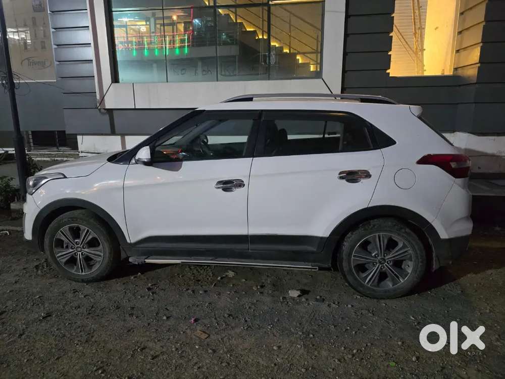 Hyundai Creta Diesel Well Maintained Top Model Automatic Good Mileage.
