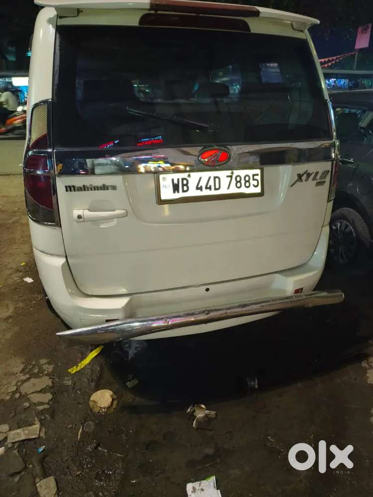 Mahindra Xylo 2012