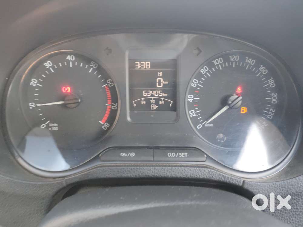 Skoda Rapid 1.0 Tsi Ambition, 2021, Petrol