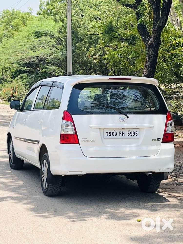 Toyota Innova, 2011, Diesel