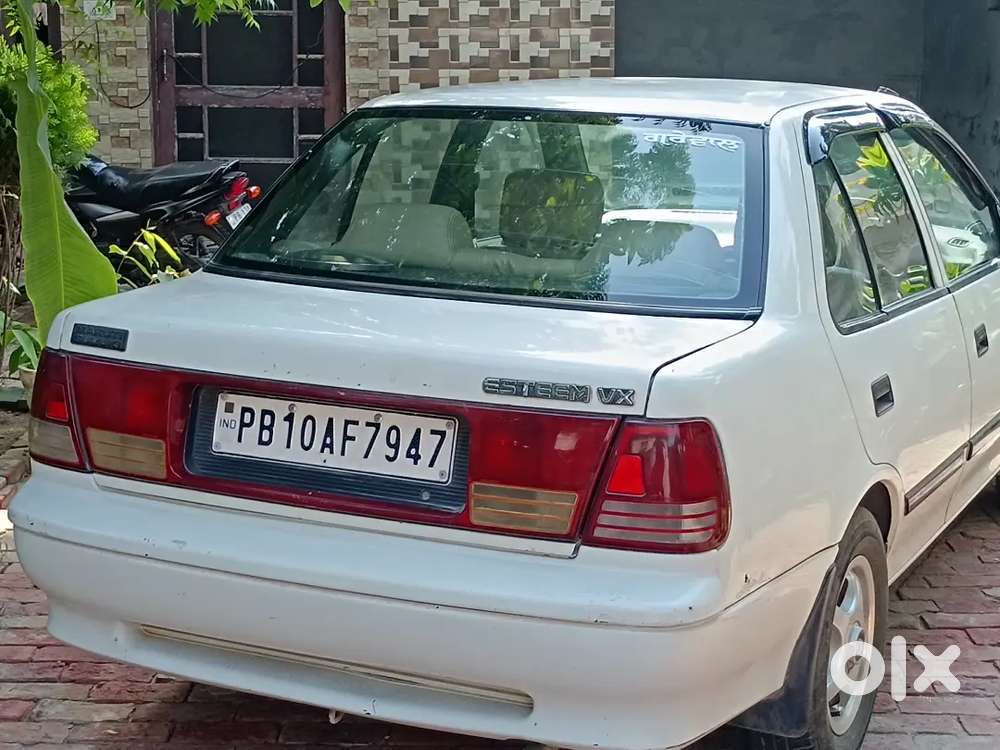 Maruti Suzuki Esteem 1999