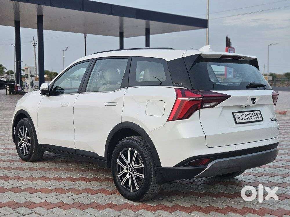 Mahindra Xuv700 2.2 Ax 7 Diesel Mt Luxury Pack Str, 2025, Diesel