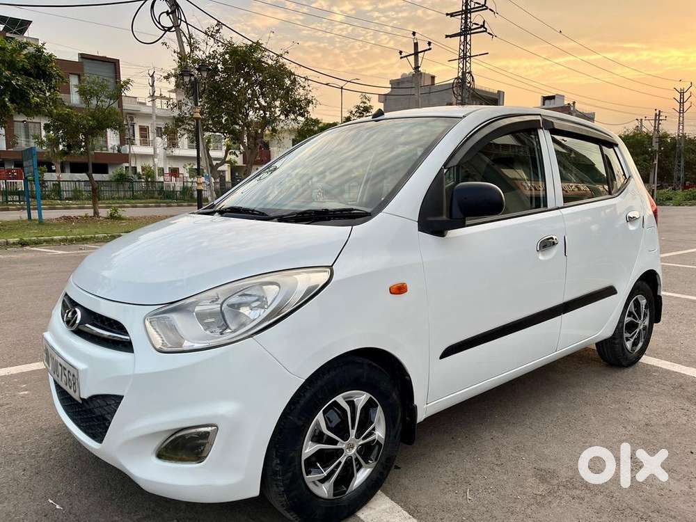 Showroom Condition I10 2013 Model Petrol