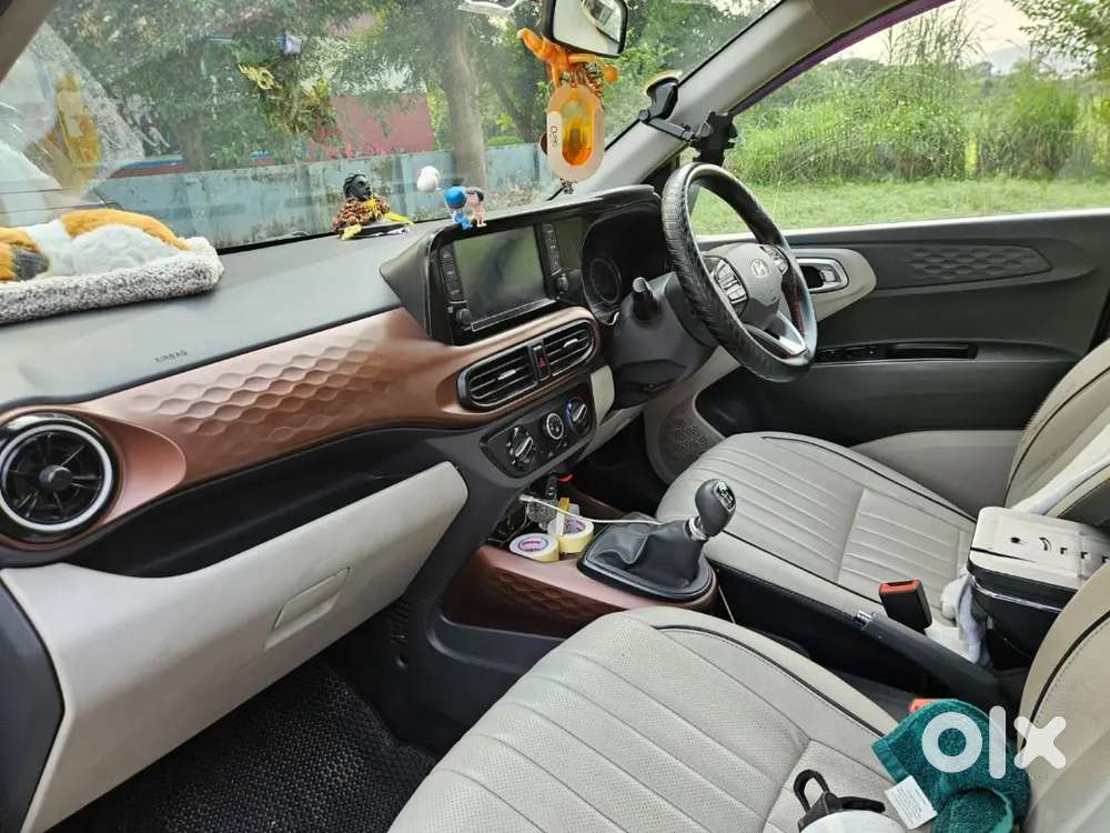 Hyundai Aura 2023 Cng