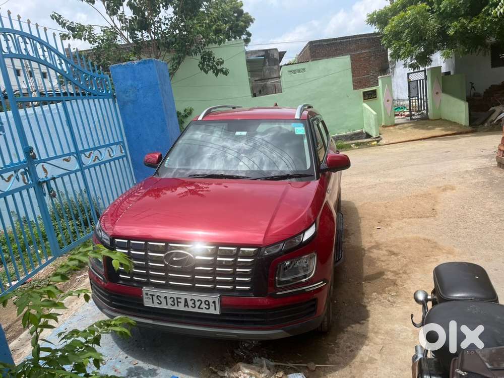 Hyundai Venue 2023 Petrol Good Condition