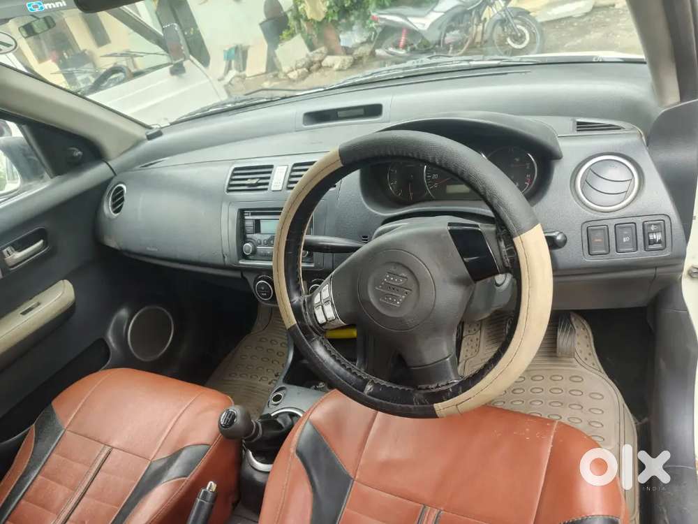 Maruti Suzuki Swift Dzire 2011