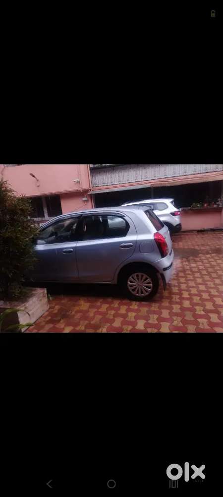 Toyota Etios 1.5 V 2011