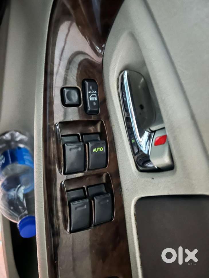 Toyota Innova 2.5 V 8 Str, 2014, Diesel
