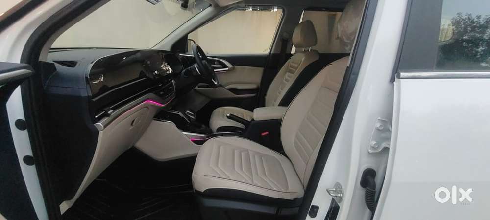 Kia Carens 1.5 Luxury Plus Turbo Dct 7 Str, 2023, Petrol