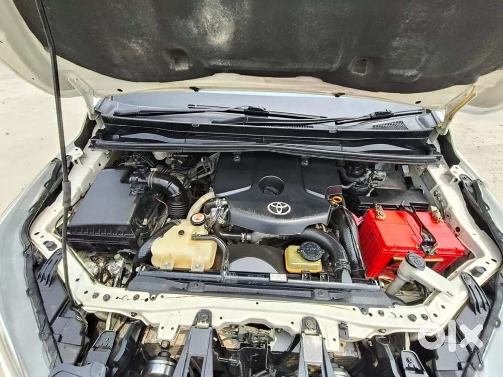 Toyota Innova Crysta 2.8 Zx At 7 Seater, 2019, Diesel