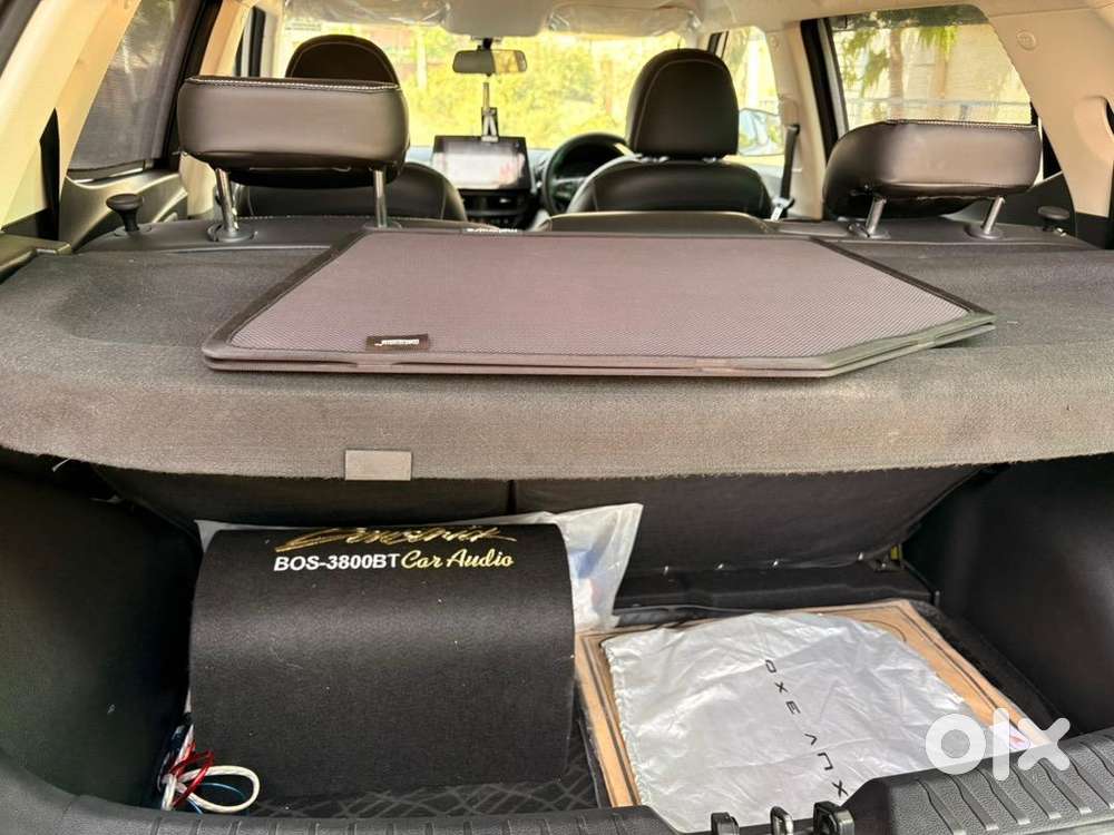 Mahindra Xuv 3xo Mx1 Converted To Ax7l Full Top Model