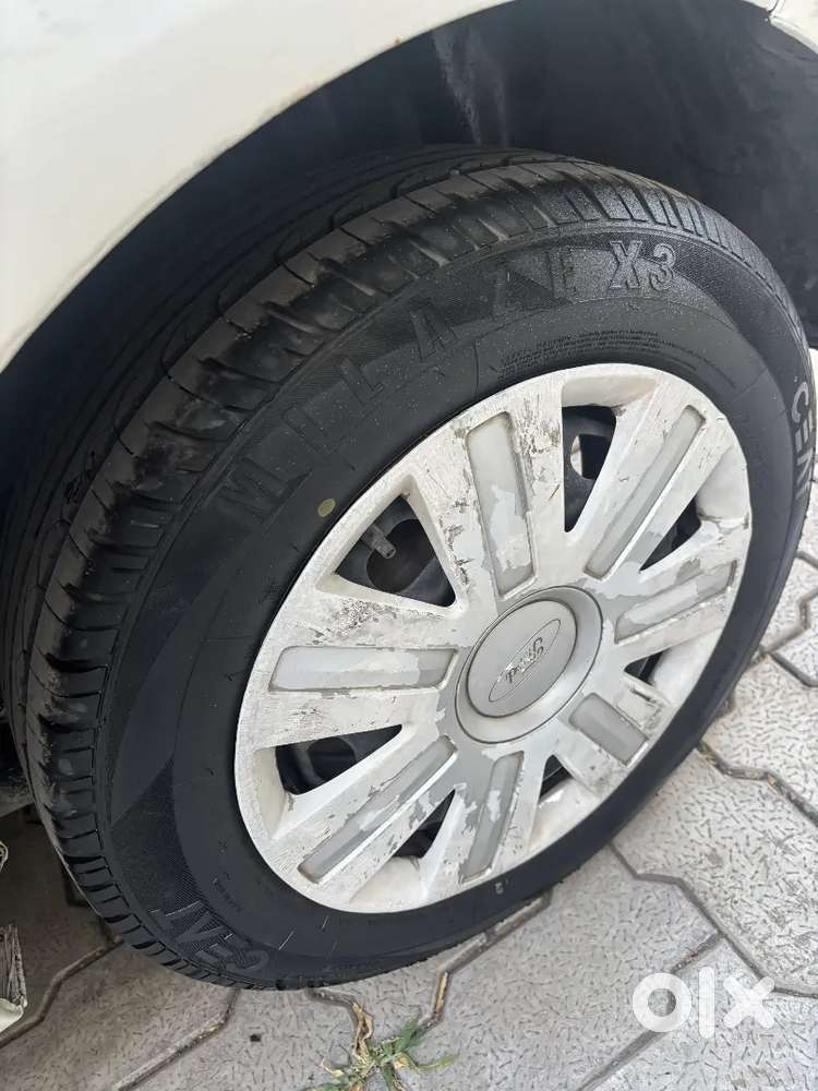Female Used Tiptoo Running Powerful Car