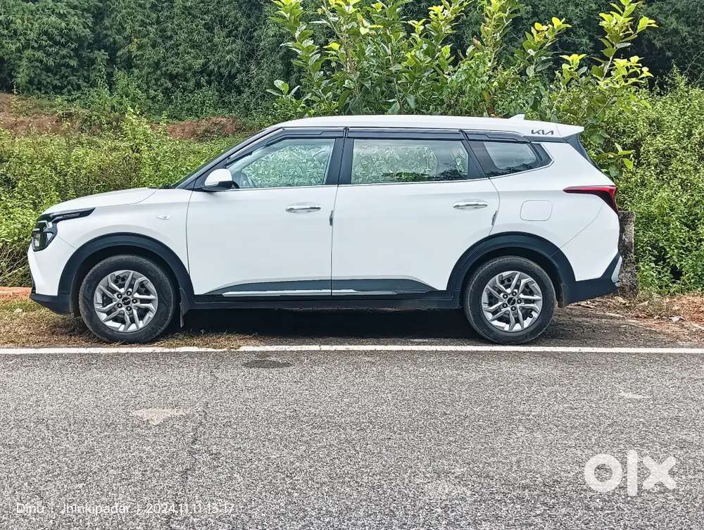 Kia Carens Premium Diesel 2022 First Owner