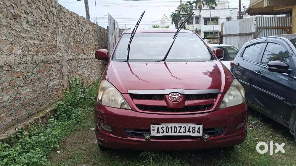Toyota Innova 2011 Diesel Well Maintained