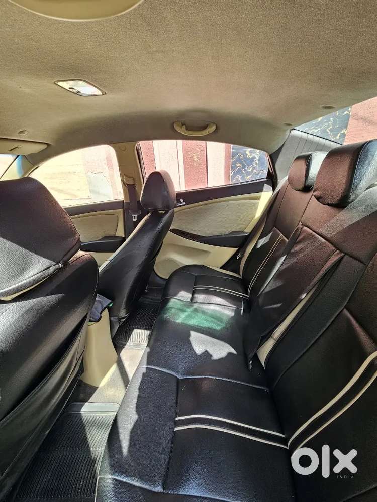 Hyundai Verna Fludic 2012 Model