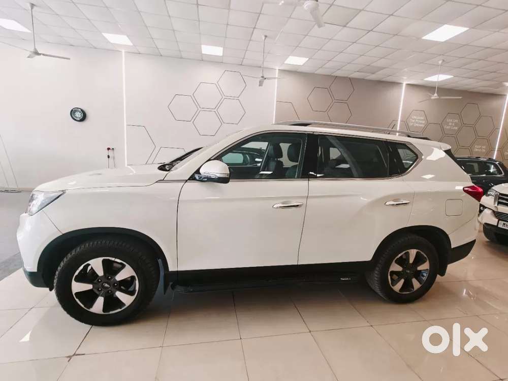 Mahindra Alturas G4, 2022, Diesel