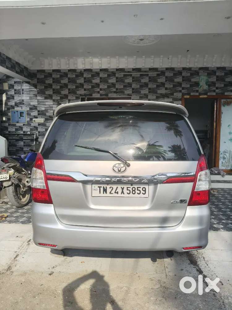 Toyota Innova 2006 Diesel 300000 Km Driven